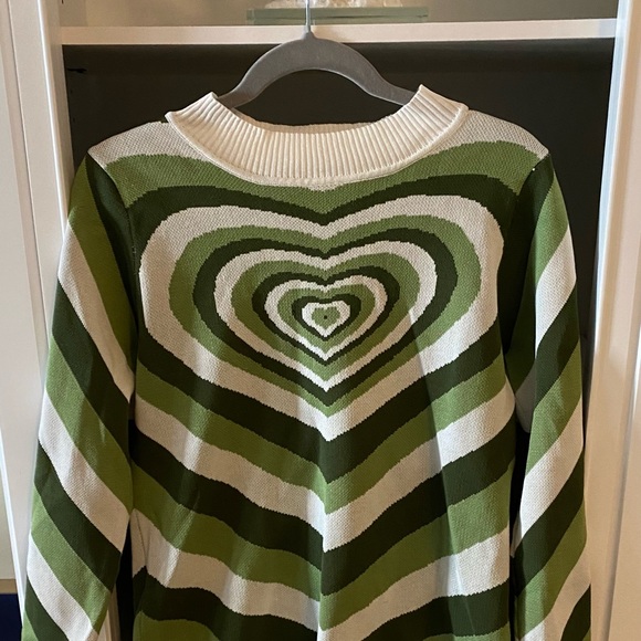 Girls large sweater like new - Picture 1 of 2